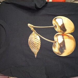 NEW GOLD CHERRIES DESIGN BLACK TSHIRT LARGE